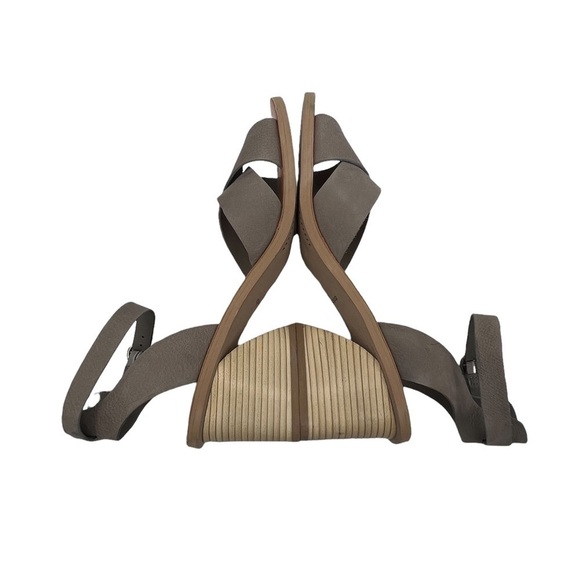 Dolce Vita Tan Ankle Strap Wood Block Heeled Sandals Size 10 Women's - Picture 6 of 9